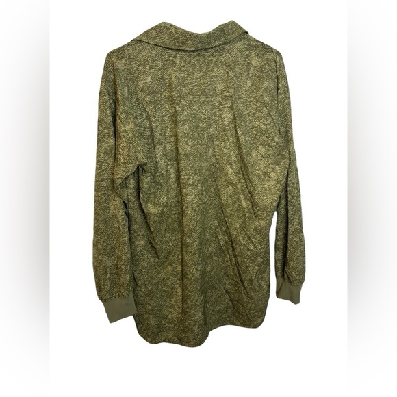 Athleta Zuma Printed Top in Viper Shadow Olive SIZE M        #657857 - Picture 7 of 9